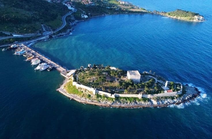 Güvercinada